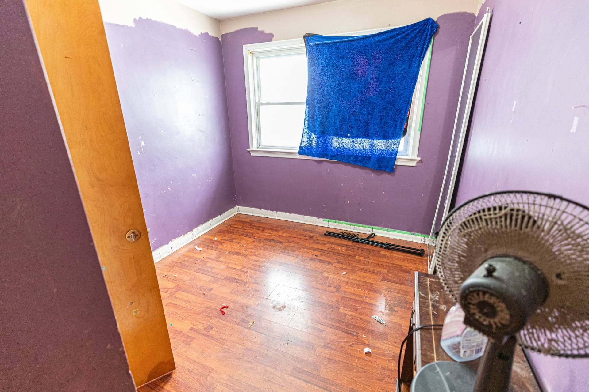 Lake Ontario waterfront bedroom — before